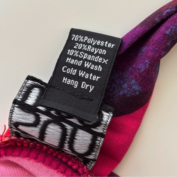 Clara Sunwoo Back Keyhole Floral Blouse 1X Pink Short Sleeve - Picture 6 of 7